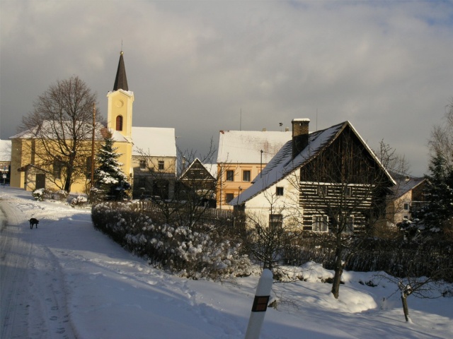 Pohled na zasněžené Staňkovice